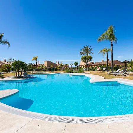 Apartment Elegante Piso En Benahavis Con Vista Al Mar
